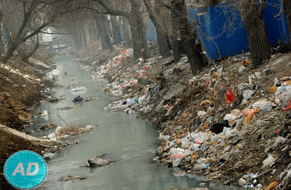 Người dân đau đầu đối phó với nguồn nước ô nhiễm 